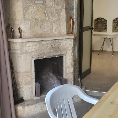Casa vacanze In Historic Village & Rooftop Sunset Views Pano Arodes