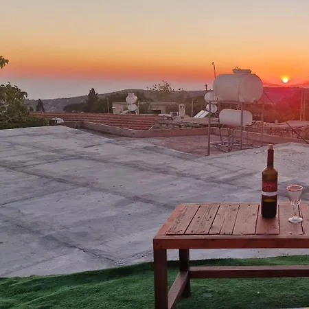 In Historic Village & Rooftop Sunset Views * Πάνω Αρόδες